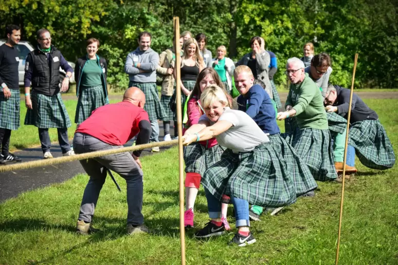 highlandgames touwtrekken locat events teambuilding 2 