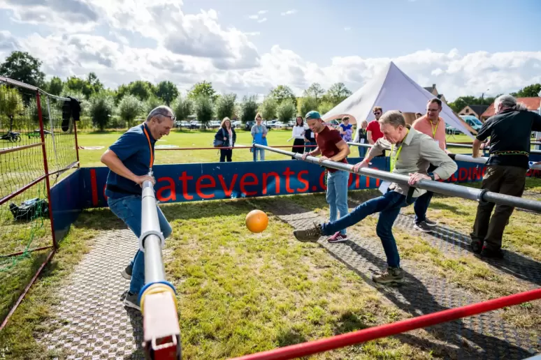 matchball levensgroot tafelvoetbalspel locat events teambuilding 2